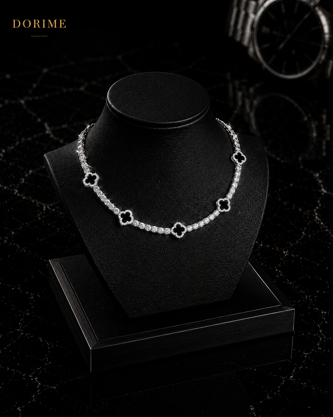 Dorime Noir Clover Necklace